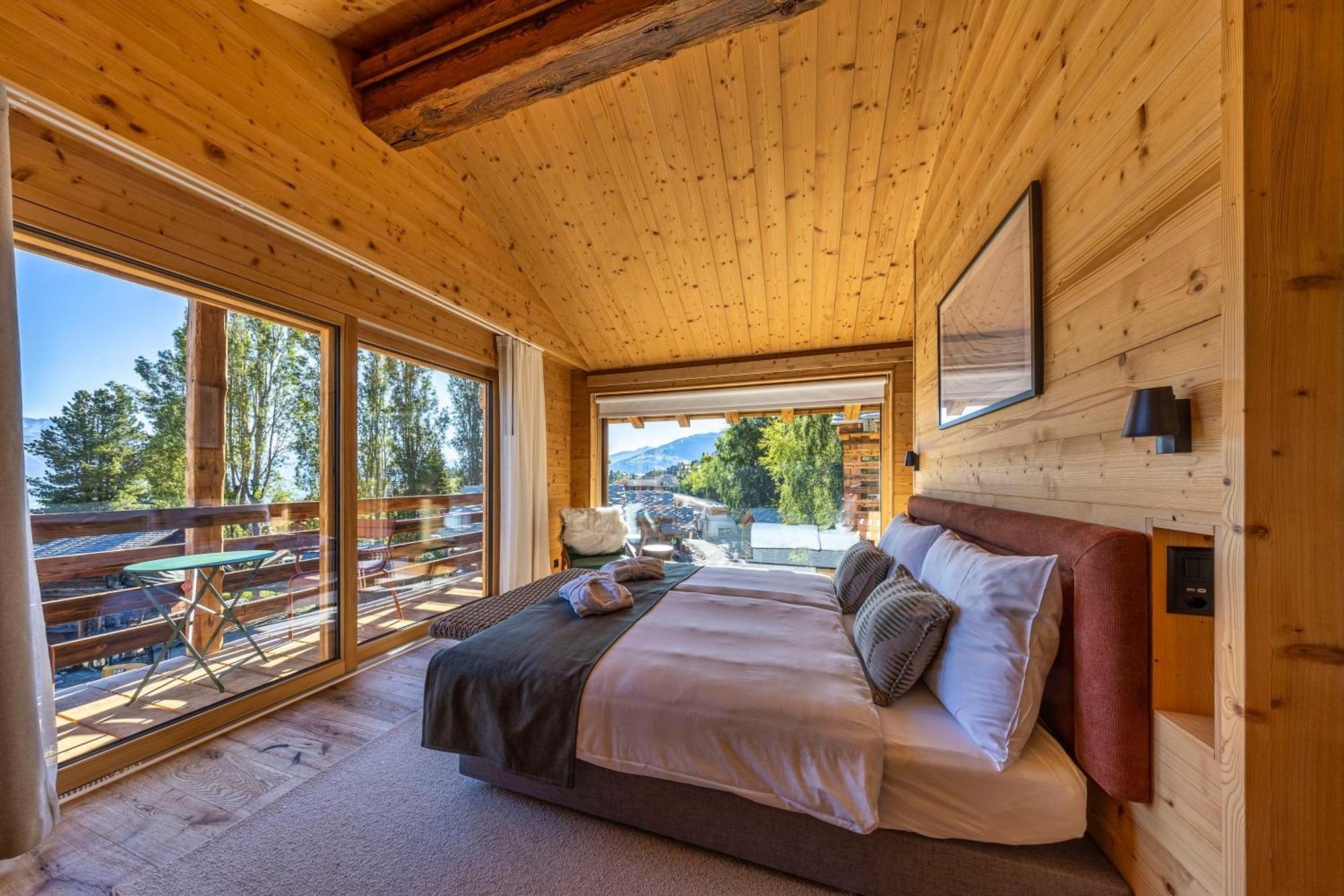 Mad Retreat Hotel Нанда Экстерьер фото